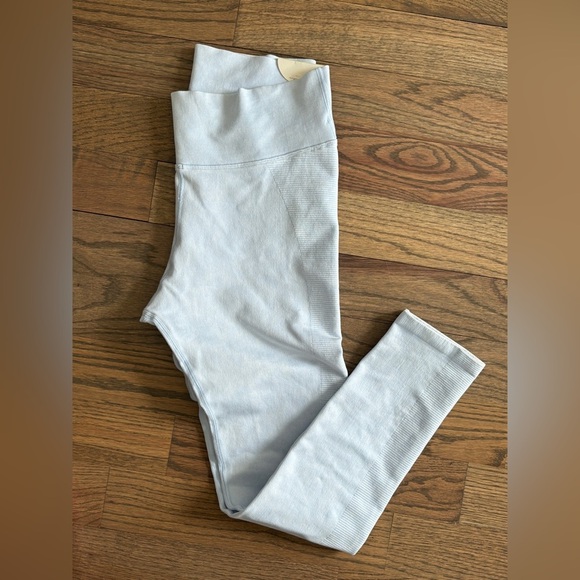 NEW Aerie Offline‎ Light Blue Ribbed Hi-Rise Seamless 7/8 Leggings Size XL - Picture 3 of 7